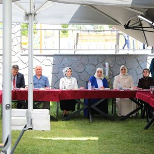 Başbakanımız Sayın Binali Yıldırım’ın eşi Sayın Semiha Yıldırım Hanımefendi’nin ev sahipliğinde 100. Yıl Atatürk Huzurevi ve Rehabilitasyon Merkezi Müdürlüğümüzde kalan kıymetli büyüklerimiz onuruna anlamlı bir program gerçekleştirildi. - fotoğraf 6