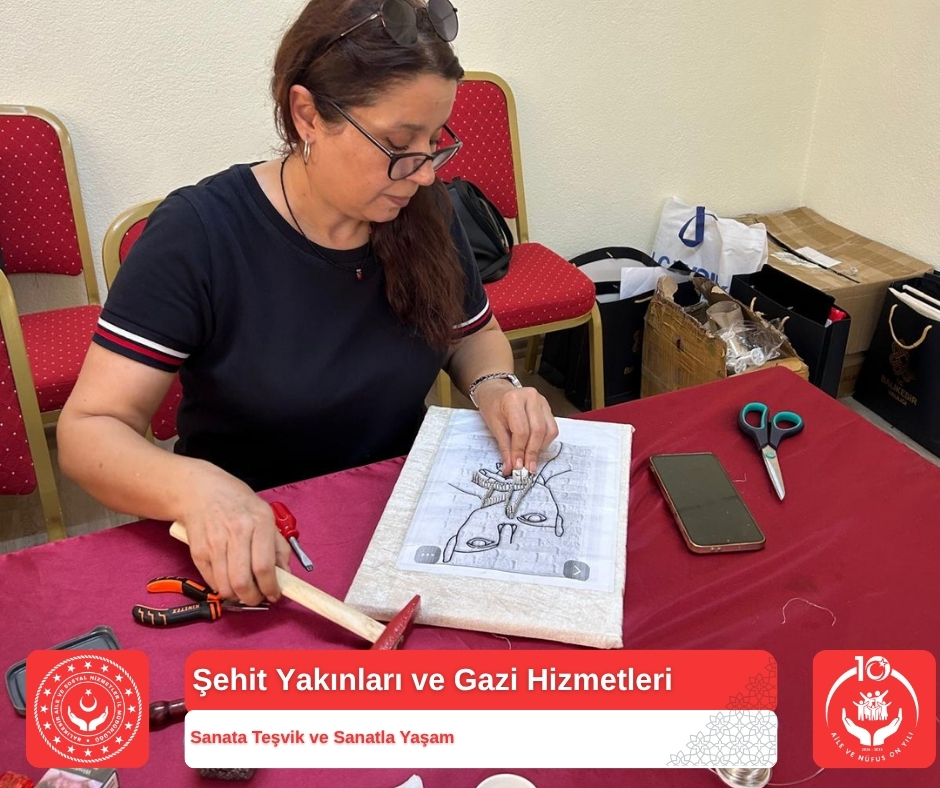 Şehit ve Gazi Yakınlarımız Sanatla Hayata Katılıyor