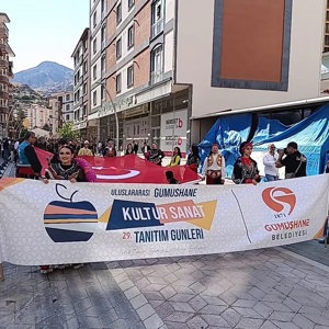 29. Uluslararası Gümüşhane Kültür, Sanat ve Tanıtım Günleri’nde Yürüyüş Etkinliği - fotoğraf 4