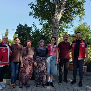 Aziz Şehidimiz Ali SAĞ'ın Şehadet Günü Münasebetiyle Kıymetli Ailesi, Kahraman Gazimiz Rafet SEVEN ve Rahmetli Gazimiz Cengiz AVCI'nin Ailesi Evlerinde Ziyaret Edildi  - fotoğraf 1
