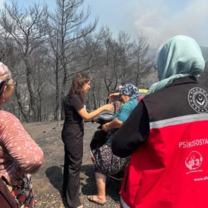 Çine’de Meydana Gelen Yangında Psikososyal Destek Ekiplerimiz Sahada… - fotoğraf 1