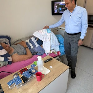 İl Müdürümüz Selim Köse, Uluborlu İbrahim Etem Erbil Bakım, Rehabilitasyon ve Aile Danışma Merkezini ziyaret etti. - fotoğraf 2