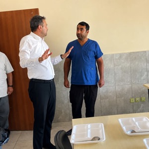 İl Müdürü Çetin Tutaş'tan Hacı Salih Mine Kara Engelsiz Yaşam Merkezi'ne Ziyaret - fotoğraf 5
