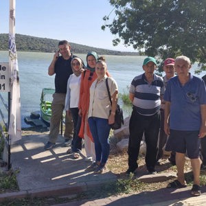 Yenişehir Huzurevi Sakinlerimizle Karacabey Boğazı'na Keyifli Bir Gezi - fotoğraf 1