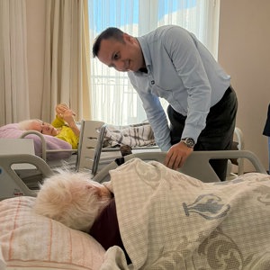 ll Müdürümüz Selim Köse, Uluborlu Hacı Ahmet Şençopur Huzurevini ziyaret etti. - fotoğraf 6