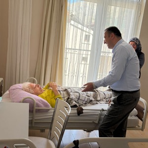 ll Müdürümüz Selim Köse, Uluborlu Hacı Ahmet Şençopur Huzurevini ziyaret etti. - fotoğraf 3