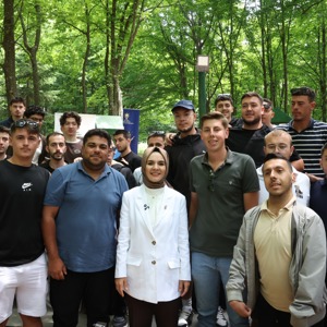 Bakanımız Göktaş Kocaeli'de düzenlenen "İnsan Hakları Eğitim Kampı"nı ziyaret etti  - fotoğraf 4