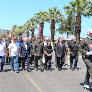 Kahraman Kıbrıs Gazimiz Süleyman Vecdi Bingül Son Yolculuğuna Uğurlandı - fotoğraf 3