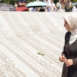 Bakanımız Göktaş, Srebrenitsa Soykırımı'nın 31. yılı törenlerinde Cumhurbaşkanı Erdoğan'ın mesajını okudu - fotoğraf 11