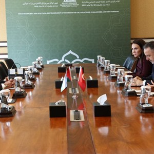 Bakanımız Göktaş, Pakistan'da İİT 9. Kadından Sorumlu Bakanlar Konferansı kapsamında ikili görüşmelerde bulundu - fotoğraf 8