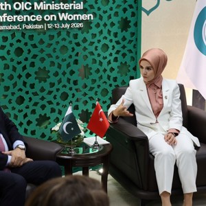 Bakanımız Göktaş, Pakistan'da İİT 9. Kadından Sorumlu Bakanlar Konferansı kapsamında ikili görüşmelerde bulundu - fotoğraf 5