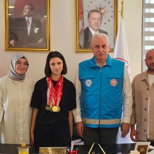 Başarılı Sporcumuz Hasret Güngör’den Altın Madalya Gururu - fotoğraf 2