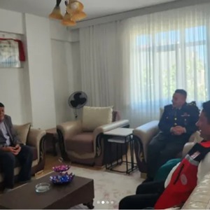 Şehit Babalarımıza Babalar Günü Ziyareti - fotoğraf 1