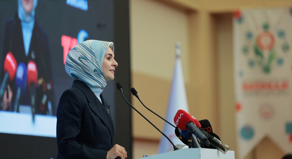 Bakanımız Göktaş, "Ulusal Halk Sağlığı ve Güvenlik Sorunu: Bağımlılık" sempozyumunda konuştu