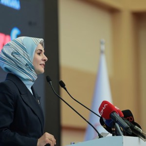 Bakanımız Göktaş, "Ulusal Halk Sağlığı ve Güvenlik Sorunu: Bağımlılık" sempozyumunda konuştu - fotoğraf 1