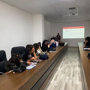 Zara'da Kadına Yönelik Şiddetle Mücadele Farkındalık Eğitimi Gerçekleştirildi - fotoğraf 3