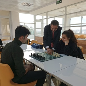Çocuklarımıza Yönelik Satranç Turnuvası Düzenlendi. - fotoğraf 2