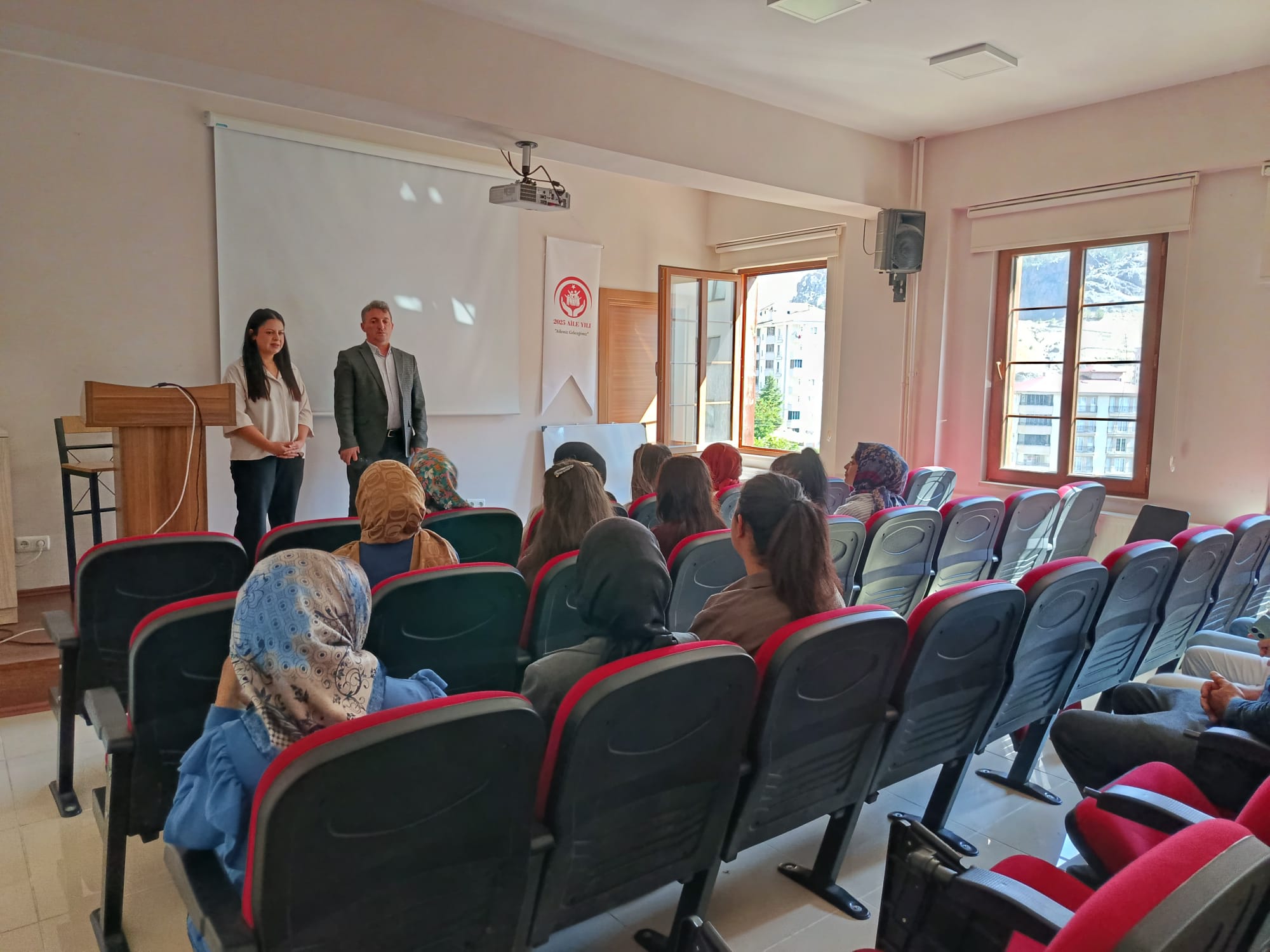 İşgücü Uyum Programı Personeline Yönelik Değerlendirme Toplantısı Gerçekleştirildi