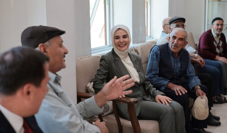 Ağustos ayı yaşlı ve engelli aylıkları artışlı şekilde hesaplara yatırılmaya başlandı