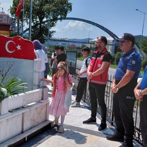 Şehitlerimiz Kabirleri Başında Anıldı - fotoğraf 5