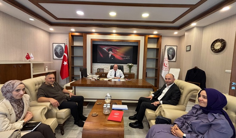 Kuruluş Müdürlerimiz ve Kuruluş Müdür Yardımcılarımızdan İl Müdürümüz Hamdi Özder'e Hayırlı Olsun Ziyareti