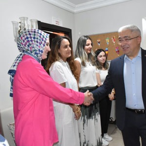 Kadın Hizmetleri Alanındaki Çalışmalar İncelendi - fotoğraf 1