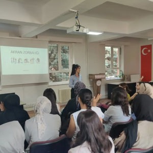 Teknoloji Bağımlılığı ile Mücadele, Aile Eğitim Programı Kapsamında İse Akran Zorbalığı ile Mücadele Konularında Eğitimler Verilmiştir - fotoğraf 2