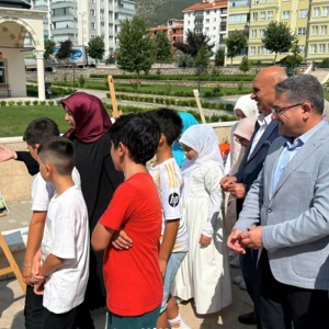 Hz. Ömer Camii’nde “Ekrandan Uzaklaş, Camiye Yakınlaş” Projesi Kapsamında Etkinlik Düzenlendi - fotoğraf 3