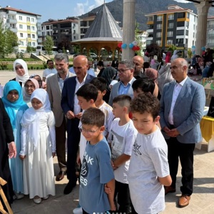 Hz. Ömer Camii’nde “Ekrandan Uzaklaş, Camiye Yakınlaş” Projesi Kapsamında Etkinlik Düzenlendi - fotoğraf 1