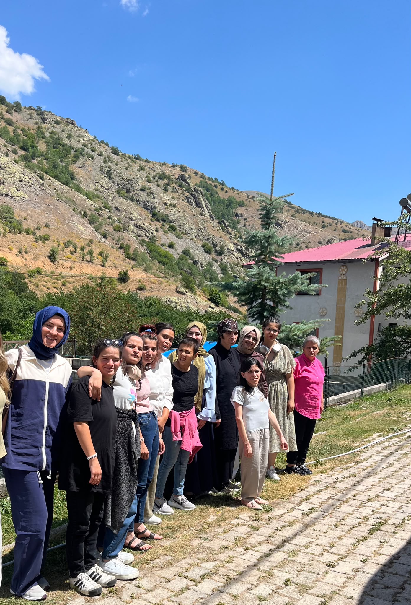 Özel Bireylerimizle Artabel Balık Tesisi’ne Gezi Düzenlendi