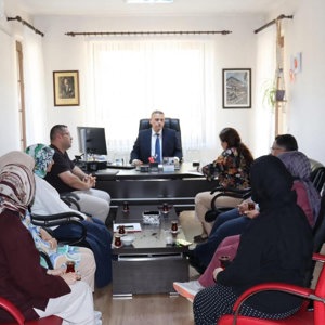 İl Müdürümüz Sami Çiftten Güleç Çocuk Evleri Sitesi Müdürlüğüne Ziyaret - fotoğraf 2
