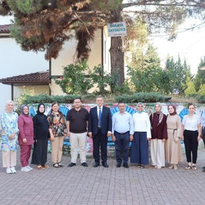İl Müdürümüz Sami Çiftten Güleç Çocuk Evleri Sitesi Müdürlüğüne Ziyaret - fotoğraf 1