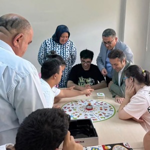 Vali Yardımcımız Regaip Ahmet Özyiğit, Gündüz Bakım Rehabilitasyon ve Aile Danışma Merkezi’ni Ziyaret Etti - fotoğraf 2