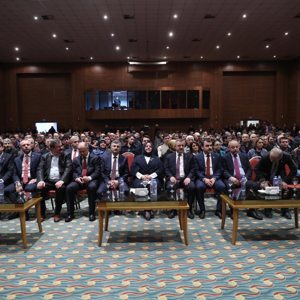 Bakan Selçuk, Ereğli’de İşçilerle Buluştu, Şehit Yakınları, Gaziler, Engelliler, İş İnsanları ve Kanaat Önderleriyle Biraraya Geldi  - fotoğraf 11