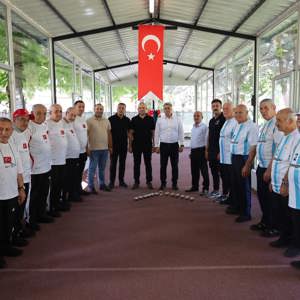 İhramcızade Bocce Takımımız, Erzincan 100. Yıl Atatürk Huzurevi Bocce Takımını Ağırladı - fotoğraf 1
