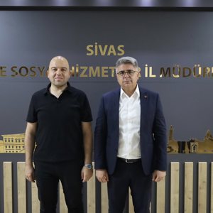Erzincan Aile ve Sosyal Hizmetler İl Müdürü Abdulhalim Ünalan İl Müdürümüz Özgür Kırmızıtaş’ı ziyaret etti  - fotoğraf 1