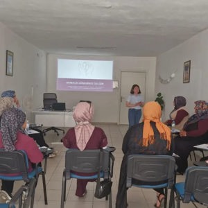 "Doğum Öncesi Dönemden Ergenliğe Gelişim" Konulu Eğitim Gerçekleştirildi - fotoğraf 1