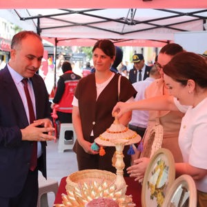 Zafer Meydanı'nda Hizmetlerimizi Vatandaşlarımızla Buluşturduk - fotoğraf 11