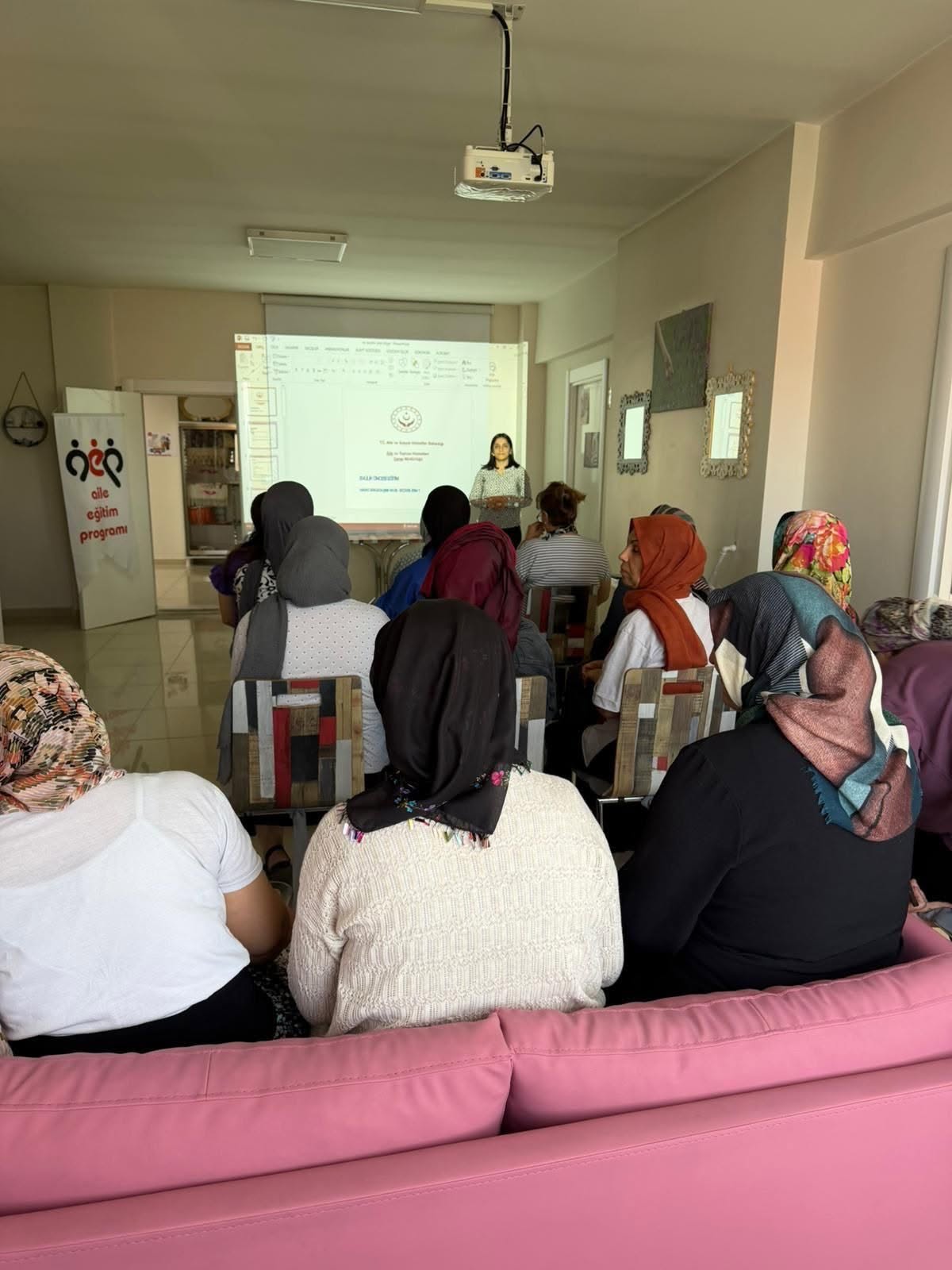 Varto’da ADEM Kursiyerlerine Yönelik Eğitimler Düzenlendi