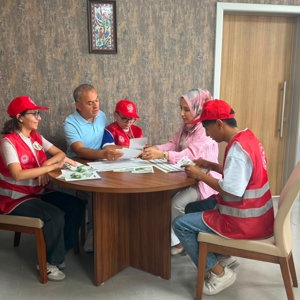 Çocuk Hakları ve Politikaları Birim Koordinatörü Zeynep YARAR ile Çocuk Hakları Komite Temsilcileri, İl Müdürümüz Mustafa ÇAKIR’ı makamında ziyaret etti. - fotoğraf 2