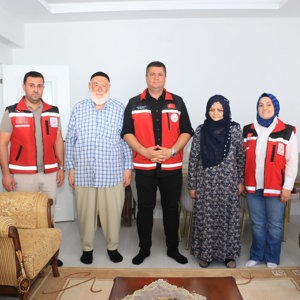 KAHRAMAN ŞEHİDİMİZ POLİS MEMURU MEHMET LAMİ KARAAĞAÇ’IN KIYMETLİ AİLESİNE ZİYARET - fotoğraf 2