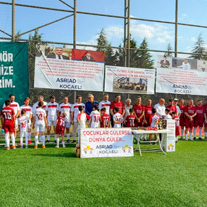 Çocuklarımız Futbol Dünyasının Tanınmış İsimleriyle Bir Araya Geldi - fotoğraf 6