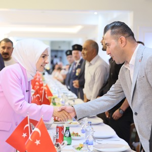 Bakanımız Göktaş, Van'da "Terörsüz Türkiye Kardeşlik Sofrası"nda konuştu: - fotoğraf 34