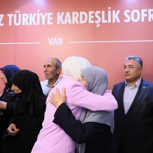 Bakanımız Göktaş, Van'da "Terörsüz Türkiye Kardeşlik Sofrası"nda konuştu: - fotoğraf 44