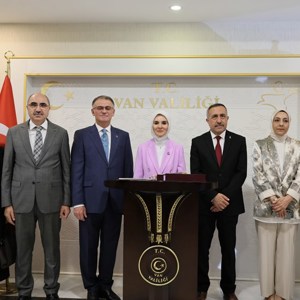 Bakanımız Göktaş, Van'da "Terörsüz Türkiye Kardeşlik Sofrası"nda konuştu: - fotoğraf 4