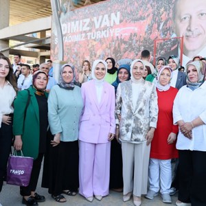 Bakanımız Göktaş, Van'da "Terörsüz Türkiye Kardeşlik Sofrası"nda konuştu: - fotoğraf 10