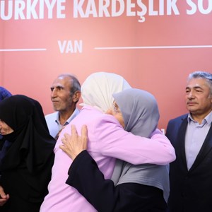 Bakanımız Göktaş, Van'da "Terörsüz Türkiye Kardeşlik Sofrası"nda konuştu: - fotoğraf 44