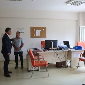 İl Müdürümüz Vefa Akdoğan, Tatvan Sosyal Hizmet Merkezi Müdürlüğümüzü ziyaret ederek yürütülen çalışmalar hakkında bilgi aldı - fotoğraf 3