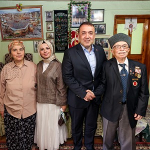 KIBRIS GAZİMİZ FAHRİ KARATAY’A ZİYARET - fotoğraf 4