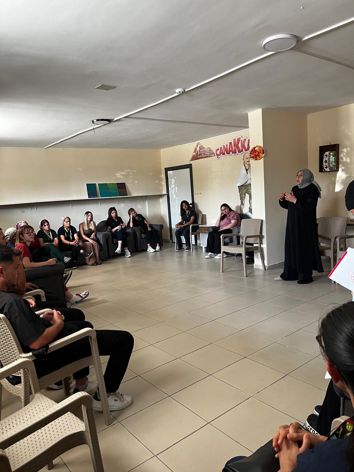  Lidya Sardes Özel Bakım Merkezi bünyesinde çalışan personellere "Teknoloji Bağımlılığı" konulu seminer verilmiştir